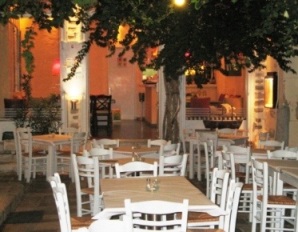 Kouzina Taverna in Ermoupolis