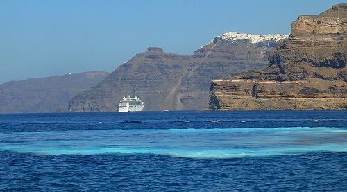 The fast ferry from Heraklion port to Santorini Thira takes 2 hours