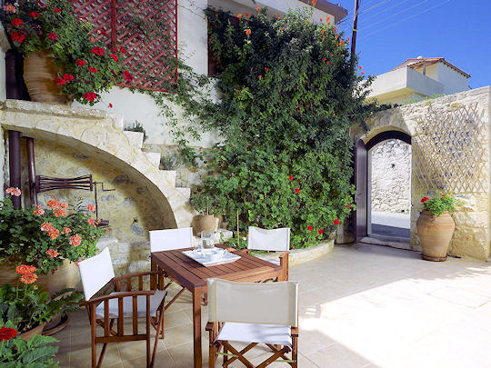 Agrielia Villa Courtyard, Sgourokefali, Crete
