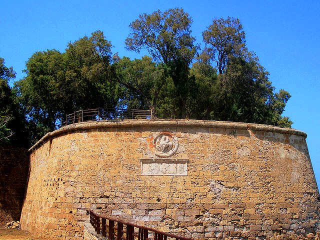 Chania Town Wall (image by Martin Bellam)