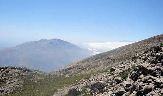 Summer in the White Mountains Crete (image by Dromolatis)