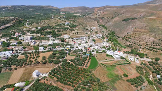 Kaliviani is a farming village surrounded by olive groves and fields
