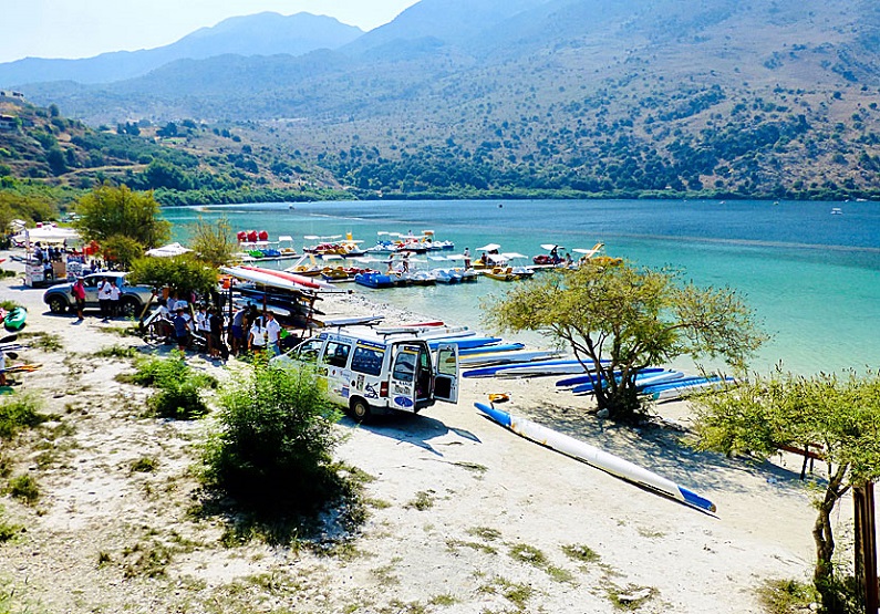 Lake Kournas is just inland from Georgioupolis Beach, drive here on your way to Agyroupolis