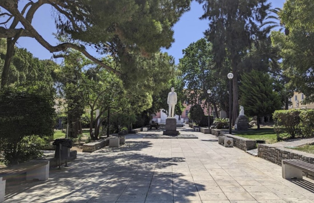 Eleftherios Venizelos Square, Neapolis