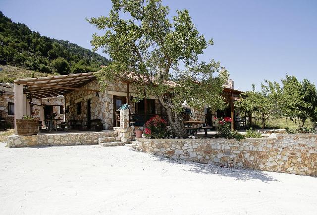 Mikes Houses are close to both Samaria and Agia Irini Gorges