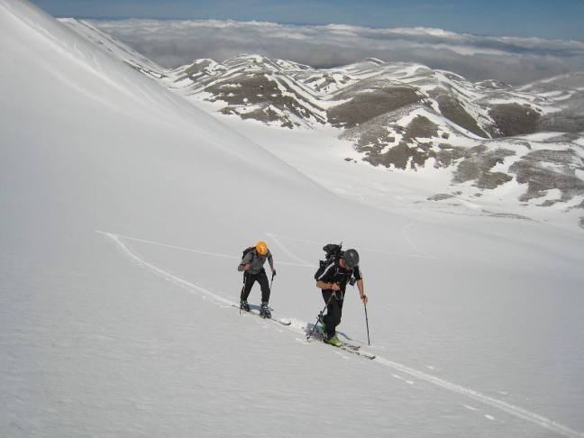 The north face of Mt Ida requires many kick turns (image by Giorgos Spinthakis Σπινθάκης)