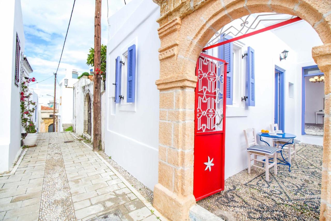 Red Door in Koskinou - Rhodes