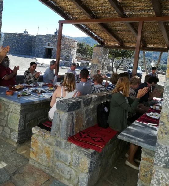 Visit the Shepherds Shelter at Krana near Anogia on Psiloritis. Experience the work and life of the mountain shepherds of Crete first hand - To Spiti tou Vouskou