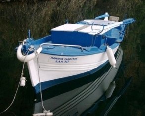 Lake Voulismeni Fishing Boat (image by Boky)