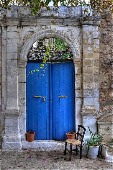 Blue Door Crete (image by Romtomtom)