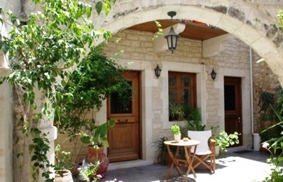 Enjoy the traditional style of Casa Moazza in Old Town Rethymnon