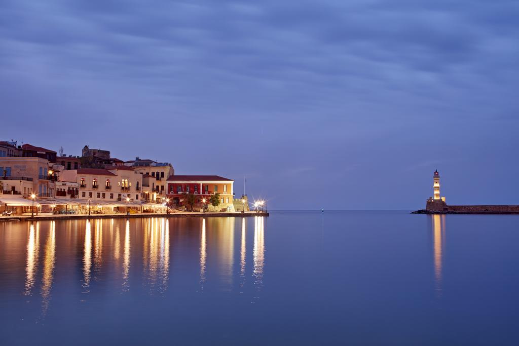 The historic Venetian harbour of Chania is small and circluar and very romantic at dusk