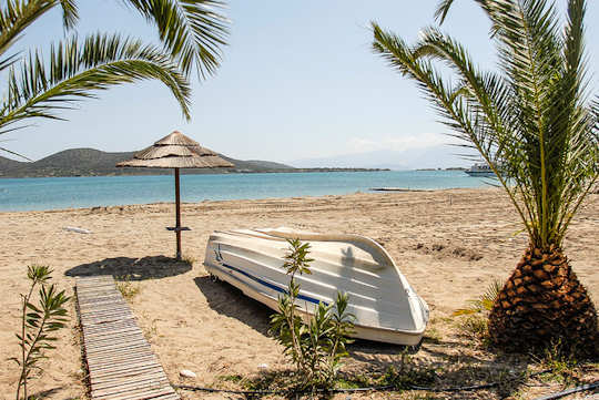 Elounda Beach is less than 3 km from Eleon Villa