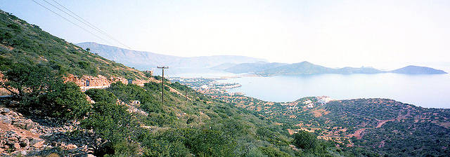View over the bay (image by Robert Linsdell)