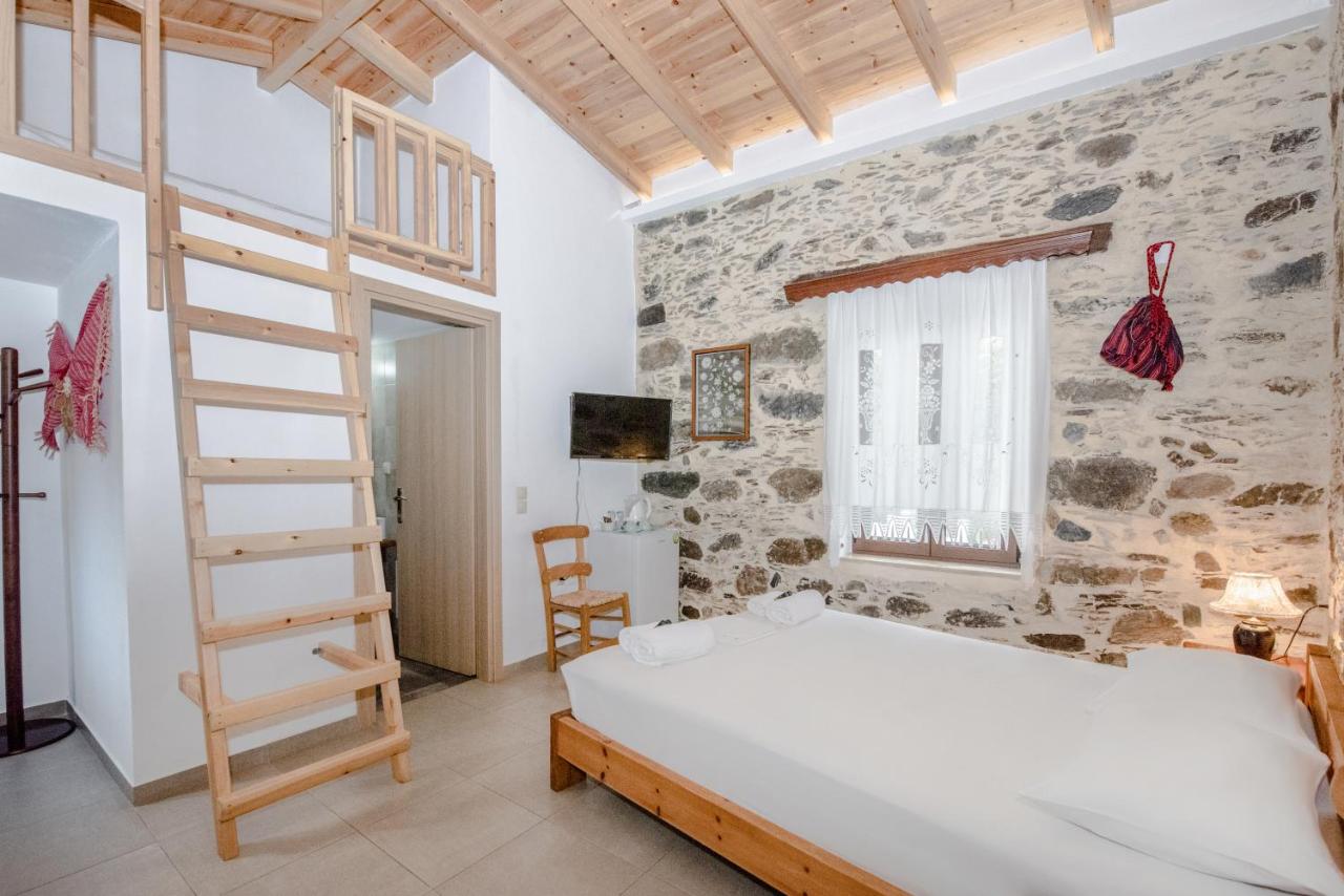 Fairytale Villa is a B&B just 30 km from Elafonisi Beach in Chania Crete