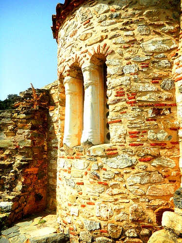 Byzantine church of Agia Panagia - rock and window detail (image by Elisa Triolo)