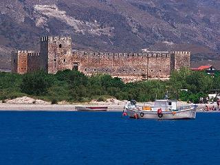 Frangokastello Castle on the beach of the same name