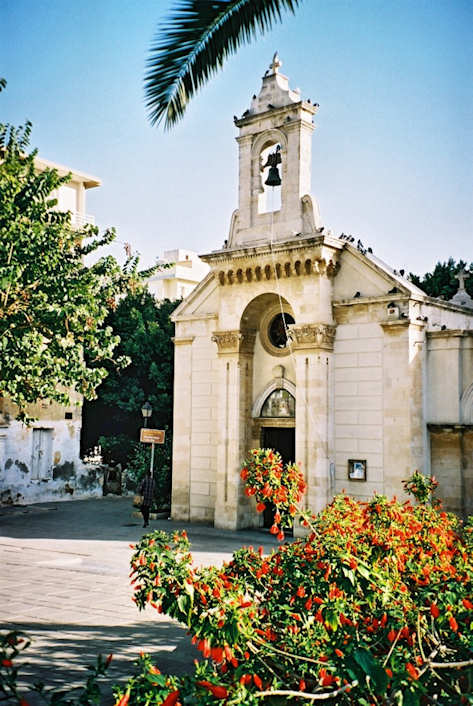 The small Agias Minas Chapel