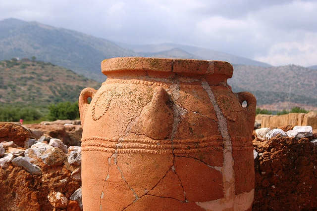 Pithos jar, used for food, oils and grains (photo by Alexander Baranov)