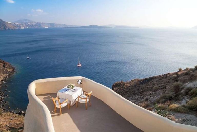 Mystique Boutique Hotel in Santorini