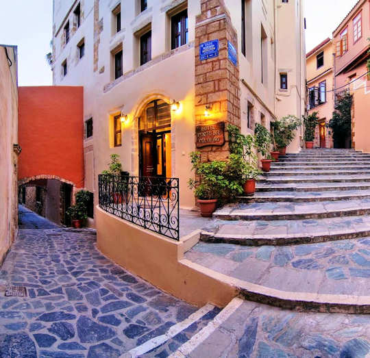 Porto Del Colombo Pension - a renovated Venetian building on the western side of the Old Town of Chania