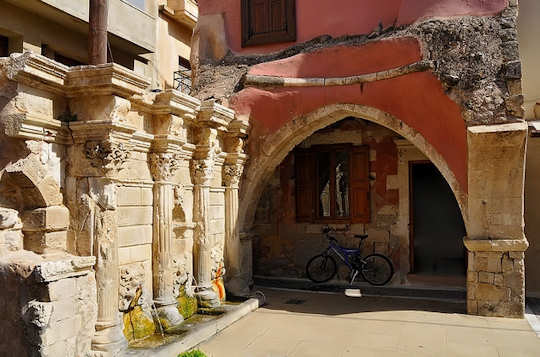 The Venetian Fountain in the centre of Old Rethymnon Town