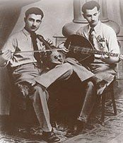 Cretan Musicians - Andreas Rodinos