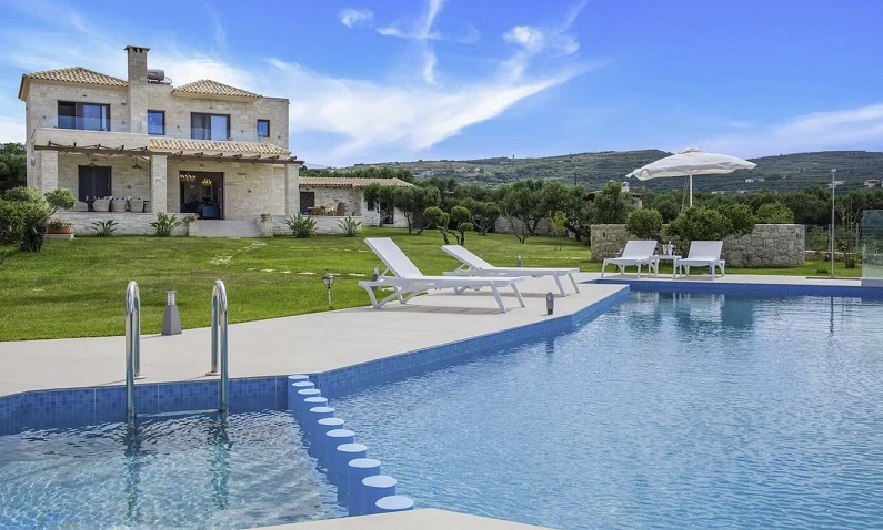 Vibrant & Verdant Villa Crete