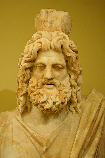 Statue of Ζεύς (image by Luigi Rosa)