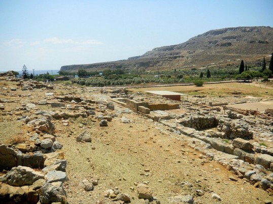 The Minoan Zakros Palace sits just a few hundred metres from a quiet sandy beach at Kato Zakros